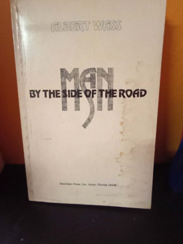 Wass Albert: Man by the side of the road antikvár