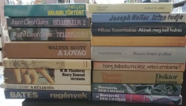 Joyce Carol Oates, Walter Scott, Daniel Defoe, Thackeray, Hans Habe, Bates, Fakirmóhan Szénápáti, Joseph Heller, Nikosz Kazantzakisz, Csingiz Ajtmatov, William Styron, Hans Fallada, Thomas Mann, Boccaccio: 15 db-os KÖNYVMENTŐ AJÁNLAT, világirodalmi klasszikusok: Valami történt+ Bellefleur 1-2.+ A lovag+ Roxana+ Henry Esmond története +A küldetés + Regények (Jó széllel francia partra, Bíbor sivatag, a jacaranda-fa+ Lótusz és sakál+ Isten tudja+ antikvár