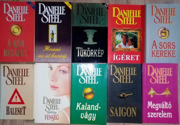 Danielle Steel: Danielle steel könyvcsomag (10db) A kör bezárul / Hosszú az út hazáig / Tükörkép / Ígéret / A sors kereke / Baleset / Fenség / Kalandvágy / Saigon / Megváltó szerelem antikvár