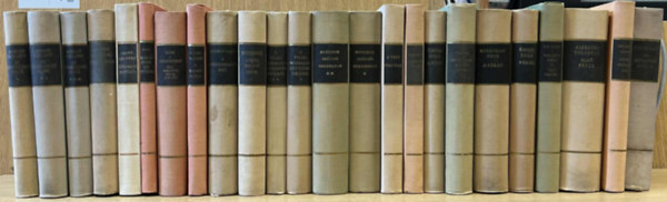 Thackeray, Sienkiewicz, Tolsztoj, Zola, Prus, Jane Austen, Stendhal, Wells, Hugo, Huxley, Balzac, E. Hemingway: 96 db könyv A Világirodalom Remekei sorozatból antikvár