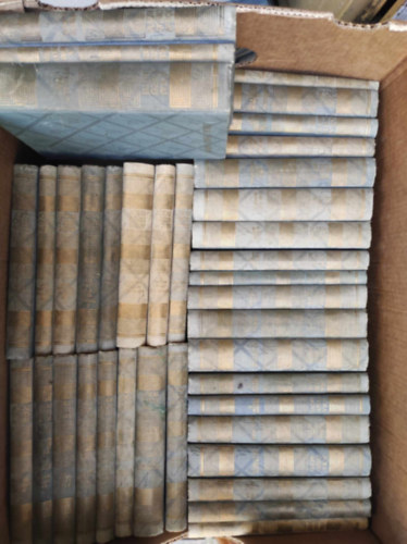 32 db Jókai Mór kötet : Fekete gyémántok  I-II - A Gazadag szegények - Szegény gazdagok -  Bálványosvár  - A tengerszemű hölgy - Az elátkozott család  - A barátfalvi Lévita antikvár