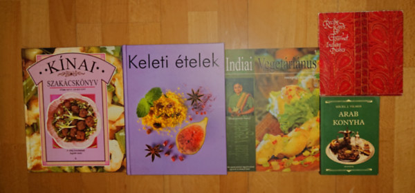 Häckl J. Vilmos, Shakuntala Saraf: 4 könyv a keleti konyhaművészetről + ajándék angol nyelvű receptkártyákkal: Arab konyha, Indiai vegeteriánus receptgyűjtemény, Kínai szakácskönyv, Keleti ételek + Recipe Cards for Gourmet Indian DIshes antikvár