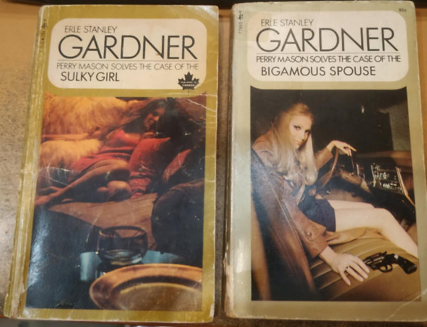 Erle Stanley Gardner: 2 db Erle Stanley Gardner: Perry Mason solves the Case of the Sulky Girl + Perry Mason solves the Case of the Bigamous spouse antikvár