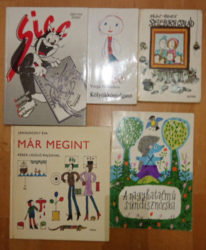 Bálint Ágnes, Móra Ferenc, Janikovszky Éva, Grätzer József, Varga Domokos: 5 klasszikus gyerekkönyv: Már megint, Sicc, Kölyökkóstolgató, Szeleburdi család, A nagyhatlmú sündisznó antikvár