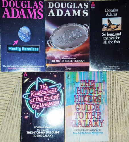 Douglas Adams: 5db angol nyelvű Douglas Adams regény - The Long Dark Tea-Time of the Soul, Mostly Harmless, So long, and thanks all the fish, The Hitch Hiker's Guide to the Galaxy, The Restaurant at the End of the Universe antikvár