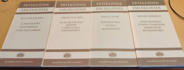 Kosáry Domokos, Kornai János, Csikós-Nagy Béla, Kulcsár Kálmán: 4 db Értekezések, emlékezések: A jogfejlődés sajátosságai: A jog mint eszköz; Az értéktörvény szerepe a szocialista gazdaságban; Bürokratikus és piaci koordináció; Magyarország Európa újabb kori nemzetközi rendszerében antikvár