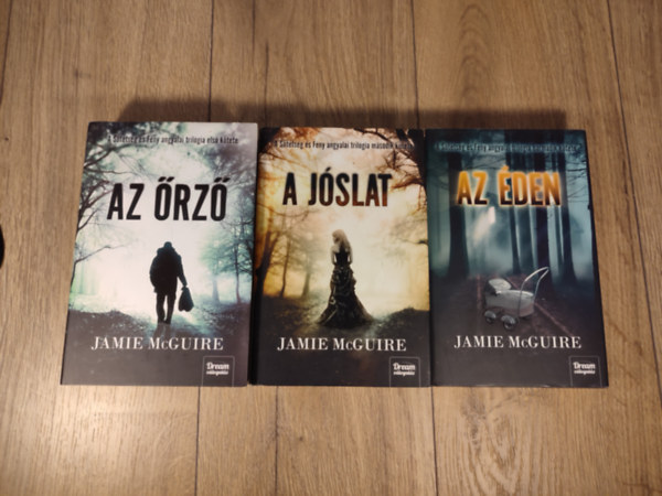 Jamie McGuire: A Sötétség és Fény angyalai trilógia 1-3. (Az őrző, A jóslat, Az éden) antikvár