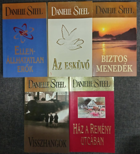 Danielle Steel: (5db) Danielle Steel könyvcsomag: Ellenállhatatlan erők / Az esküvő / Biztos menedék / Visszhangok / Ház a remény utcában antikvár