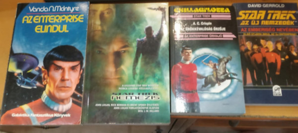 David Gerrold, J. M. Dillard, A. C. Crispin, Vonda N. McIntyre: 4 db Star Trek: Az Enterprise elindul + Nemezis + Az örökkévalóság örzője + Az emberiség nevében antikvár