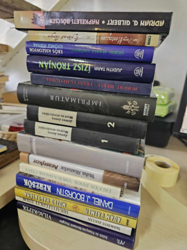 Edit Francois-Bernard Huyghe, Sumonyi Zoltán, Adam Palmer, Daniel J. Boorstin, Erdődy János, Tasha Alexander, Spiró György, James Jones, Monaldi & Sorti, Robert Merle, Judith Tarr, Sigrid-Maria Grössing, Jaen-Pierre Montcassen, Adrian G. Gilbert: 14db történelmi regény, KÖNYVMENTŐ AJÁNLAT: Világképek+ Újrafelfedett titok+ Mózes hagyatéka+ Keresők+ Város a hadak útján+ Aranykor+ Messiások+ Most és mindörökké I-II+ Imprimatur+ Francia história+ Ízisz trónján+ Erős asszonyok, gyönge férfiak+ antikvár