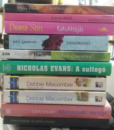 Alissa Altamira, Liza Dalby, Debbie Macomber, Nicholas Evans, Margaret Moore, Julie Garwood, Danielle Steel, Emily Marsh Scott, Diana Dorth: 10 db-os KÖNYVMENTŐ AJÁNLAT, romantikus: Ne játssz a tűzzel!+ Muraszaki meséje+ Árnyas lejtő 6.+ Áfonya tér 44.+ A suttogó+ Szabad-e szeretni?+ Ünneprontó+ Kakukktojás+ Lopott imák+ Lopott boldogság antikvár