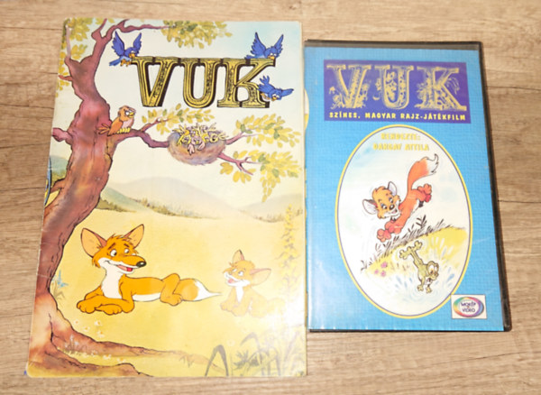 Dargay Attila, Fekete István: Vuk képeskönyv + ajándék Vuk VHS kazetta antikvár