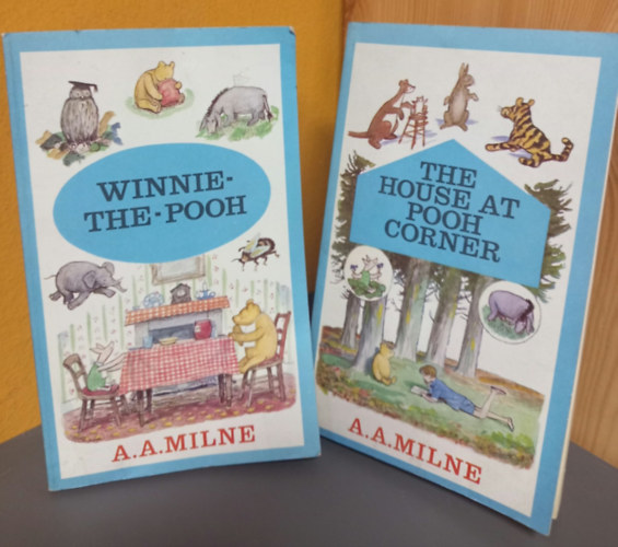 A. A. Milne: Winnie-the-Pooh + The House at Pooh Corner (Micimackó + Micimackó kuckója eredeti angol nyelven) antikvár