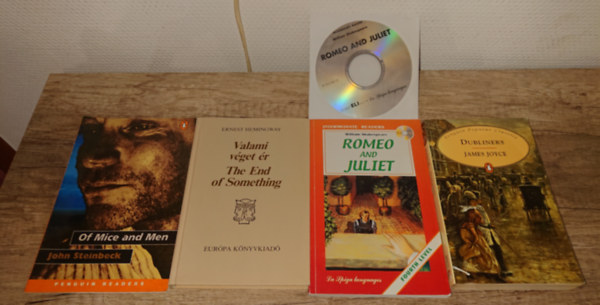 William Shakespeare, James Joyce, Ernest Hemingway, John Steinbeck: 4 klasszikus angol nyelvű könyv angolul tanulóknak: Romeo and Juliet (+DVD), Dubliners, The End of Something, Of Mice annd men antikvár