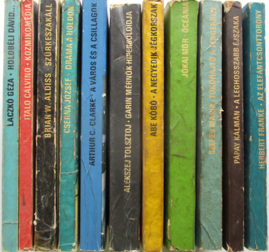 11db Kozmosz fantasztikus kötet (Óceánia, A leghosszabb éjszaka, Kozmikomédia, Dráma a holdon, Holdbéli Dávid, A negyedik jégkorszak, stb..) antikvár