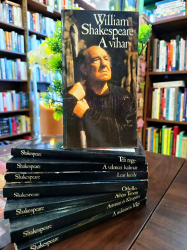 William Shakespeare: William Shakespeare könyvcsomag 8 darabos KÖNYVMENTŐ AJÁNLAT: A vihar, Téli rege, A velencei kalmár, Lear király, Othello, Athéni Timon, Antonius és Kleopátra, A makrancos hölgy antikvár