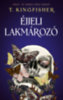 T. Kingfisher: Éjjeli lakmározó könyv